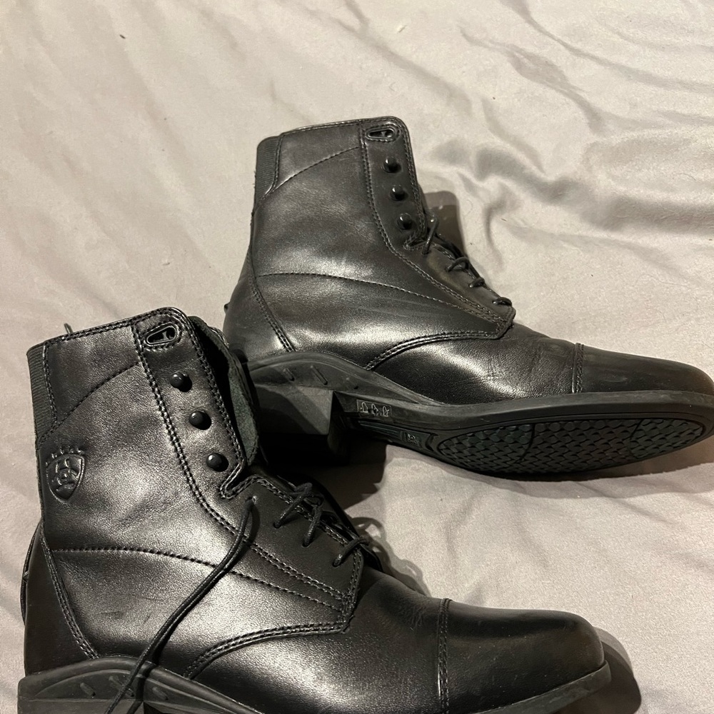 Ariat Paddock Boots Size 7